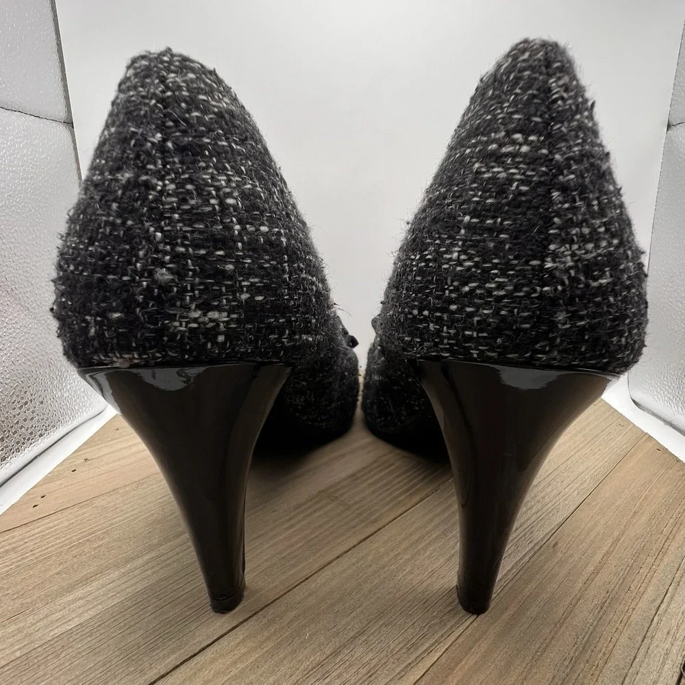 Kelly & Katie Tweed Pumps Black White Rose Flower Heels Size 9